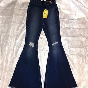NEW! NWT! Super Wide Leg Vibrant MIU Jeans